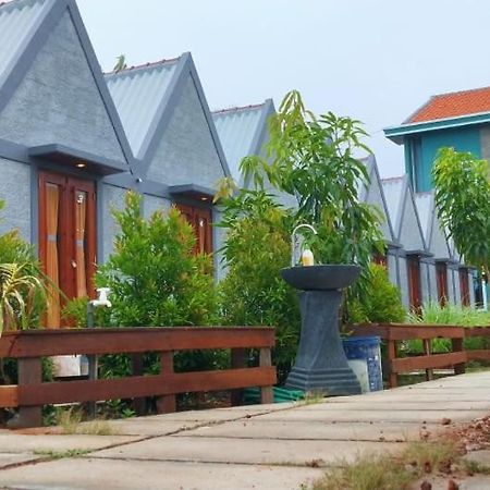 E2 Guest House Karimunjawa Εξωτερικό φωτογραφία